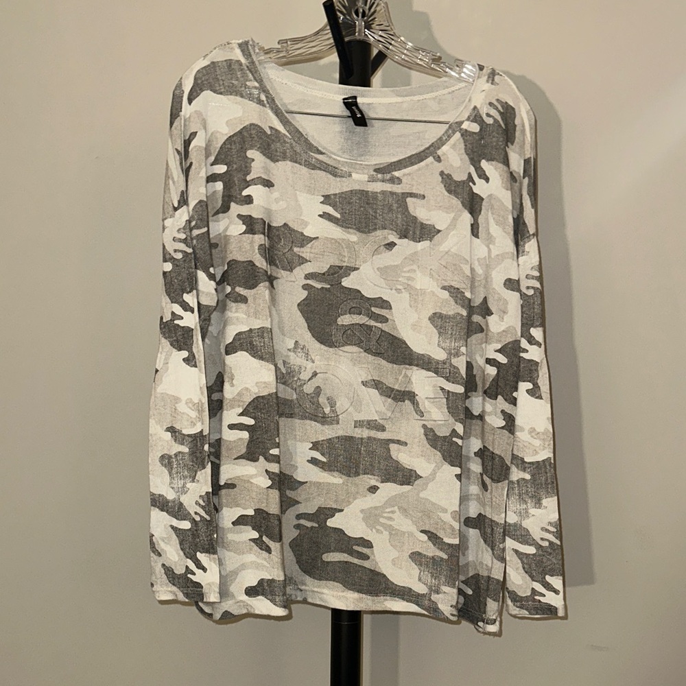 Gray Camo Long Sleeve Top “Rock & Love”